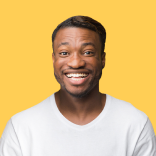 Sbiancamento dentale albania - sorriso bianco brillante dopo trattamento LED